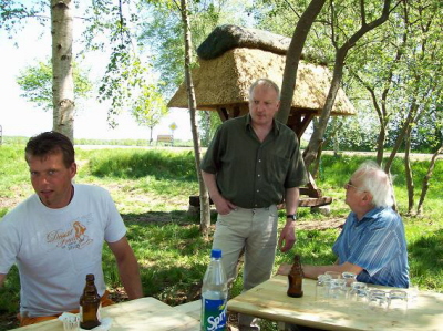 Links Herr Grabo & Ortsvorsteher U. Poppe mittig