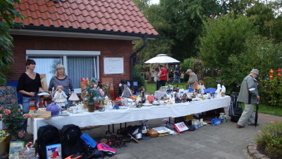 Flohmarkt gesponsort von Anne Becker
